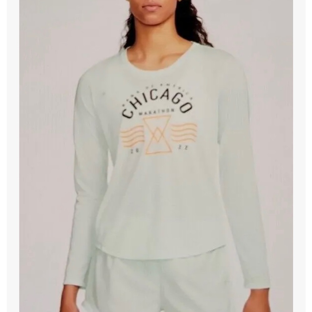 New NIKE Chicago Marathon Women long sleeve shirt